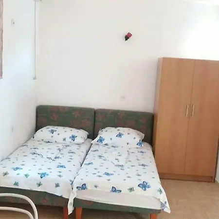 Apartment Dadilej